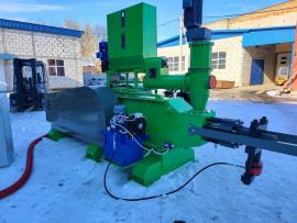 Briketteringspresse BMP400 060 | Bearbeiding av treavfall | Trebearbeidingsmaskiner | Pila Hradec