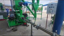 Briketteringspresse Briketovací linka |  Bearbeiding av treavfall | Trebearbeidingsmaskiner | Pila Hradec 