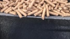 Pelleteringspresse Peletovací linka   |  Bearbeiding av treavfall | Trebearbeidingsmaskiner | Pila Hradec 