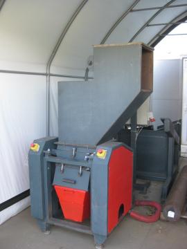 Trehugger og oppmalingsmaskin Mlyn na drevo CASTULIK MN300 |  Bearbeiding av treavfall | Trebearbeidingsmaskiner | Ing.Častulík, s.r.o.