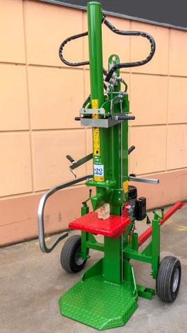 Kubbeoppsplittingsmaskin Štípačka řady Derky |  Bearbeiding av treavfall | Trebearbeidingsmaskiner | Drekos Made s.r.o