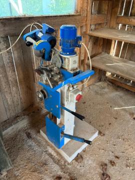 Dobbelsagbladet vinkelsag Walter  |  Sagmaskinutstyr | Trebearbeidingsmaskiner | Drekos Made s.r.o